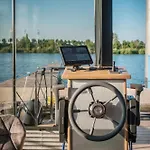 Hausboot Puentenel - Stationaer - Traumhafte Auf Dem Wasser Botel Tolkamer