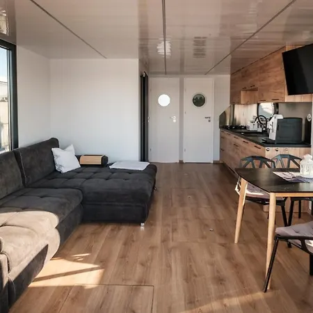 Hausboot Puentenel - Stationaer - Traumhafte Auf Dem Wasser 船屋 Tolkamer